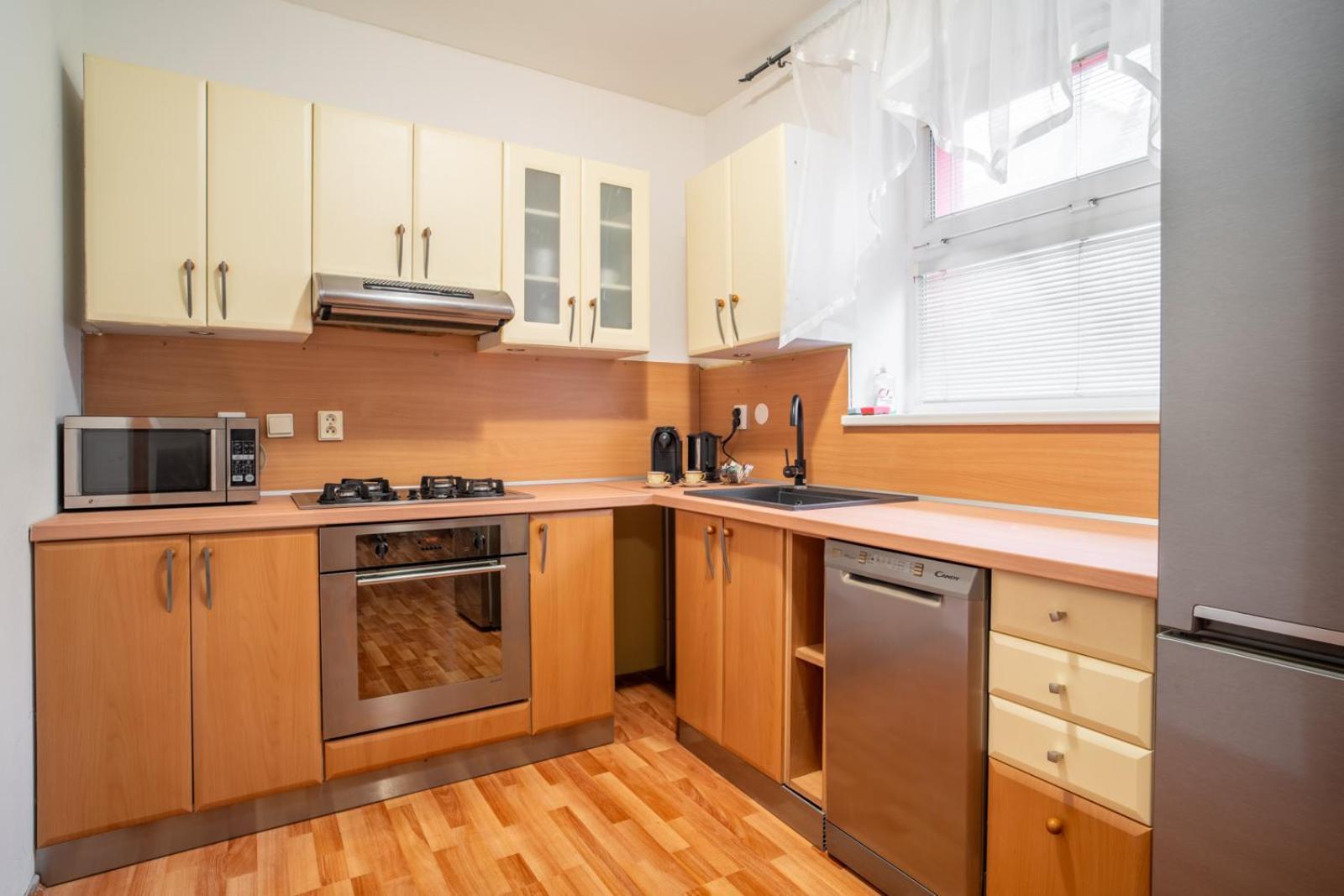 A Cozy Apartment In Bratislava Downtown Εξωτερικό φωτογραφία