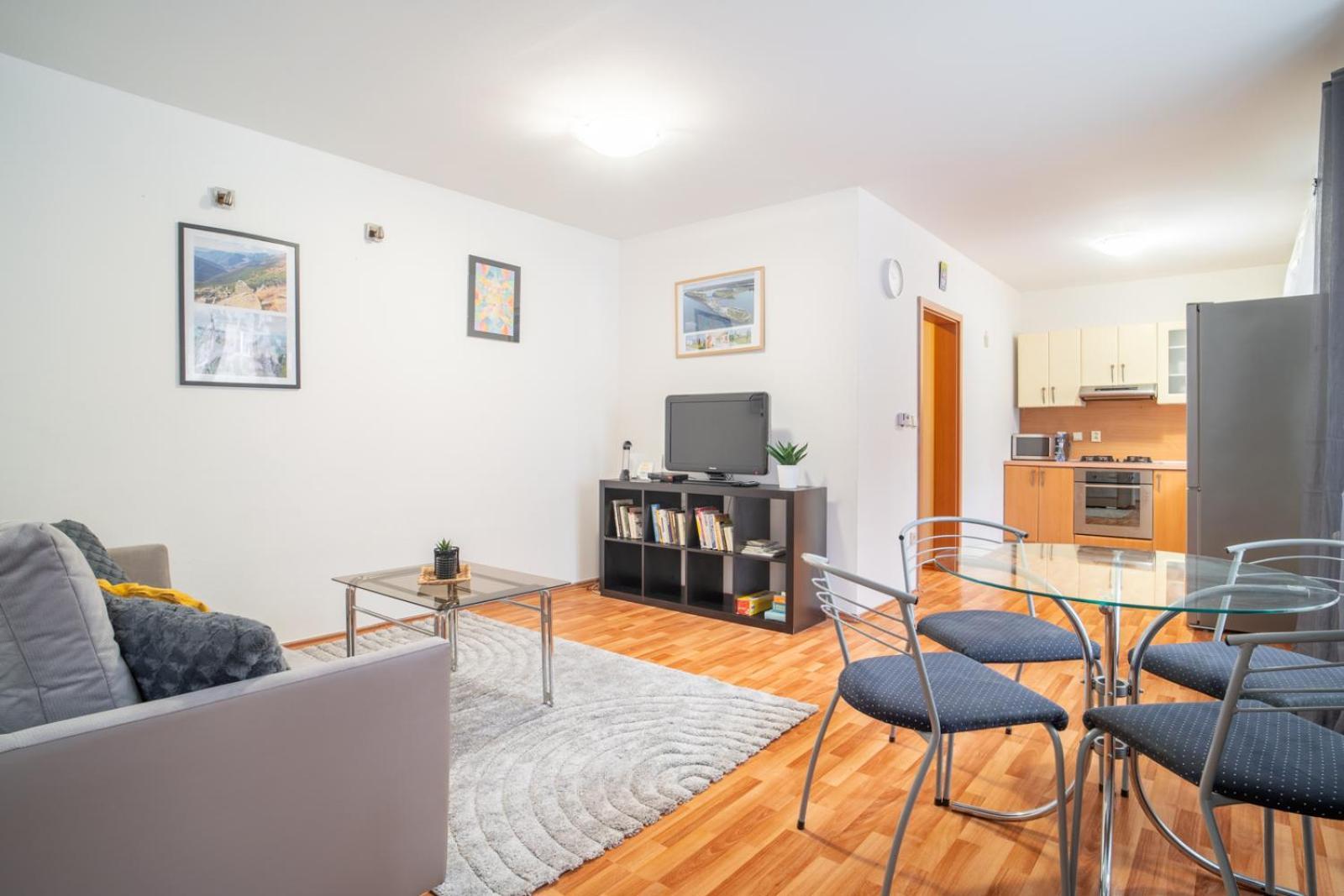 A Cozy Apartment In Bratislava Downtown Εξωτερικό φωτογραφία